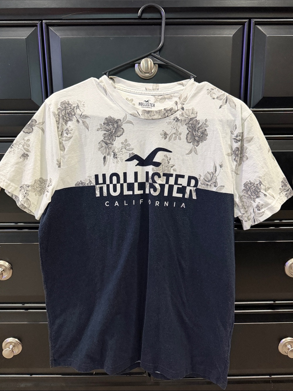 Hollister Navy & White Floral Block Logo Tee